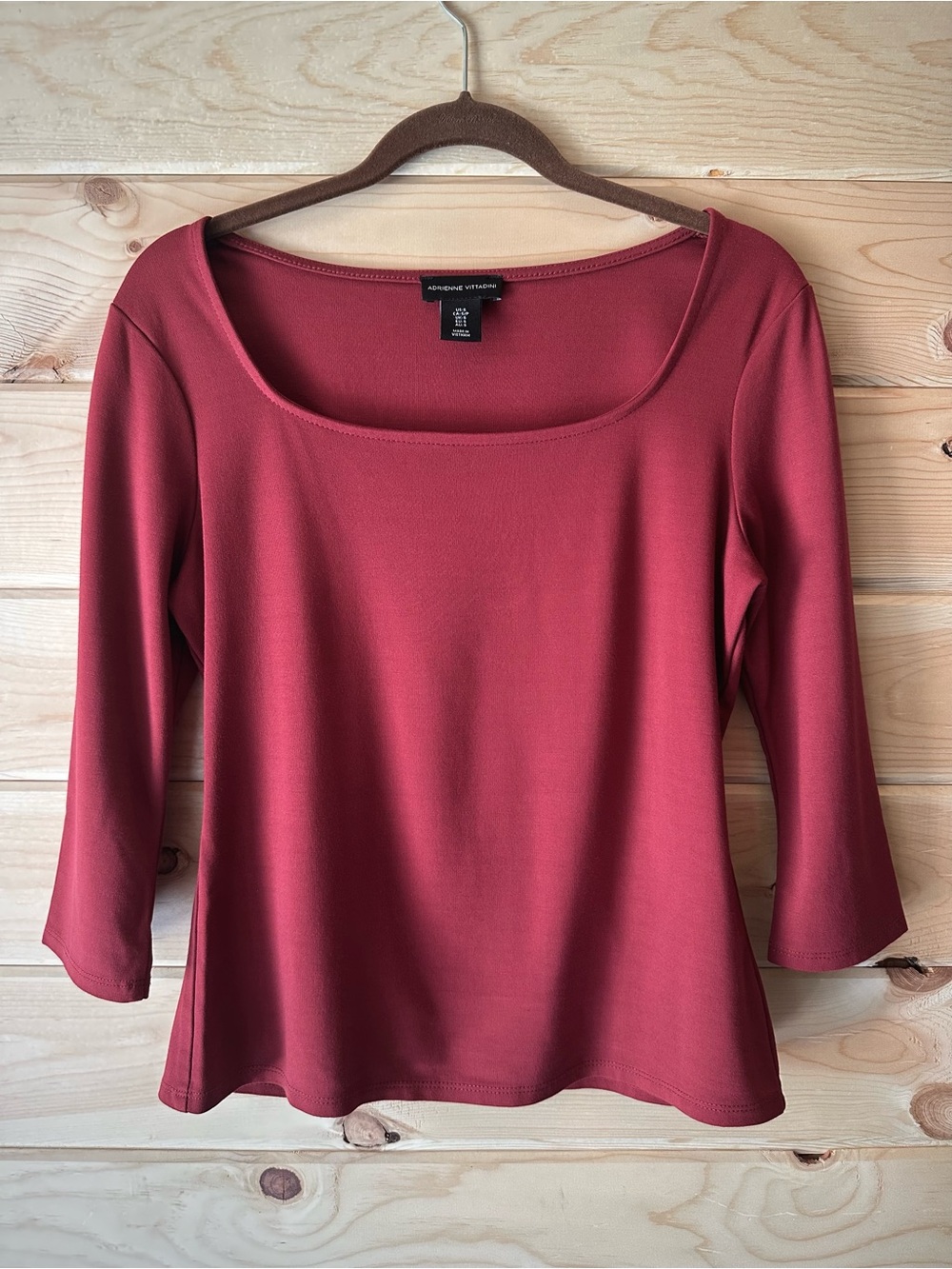 Adrienne Vittadini Cranberry Red Square Neck 3/4 Sleeve Rayon Knit Top Size S